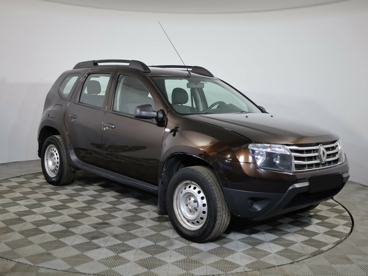 Renault Duster б/у, 2014, Механическая. Фото: #2