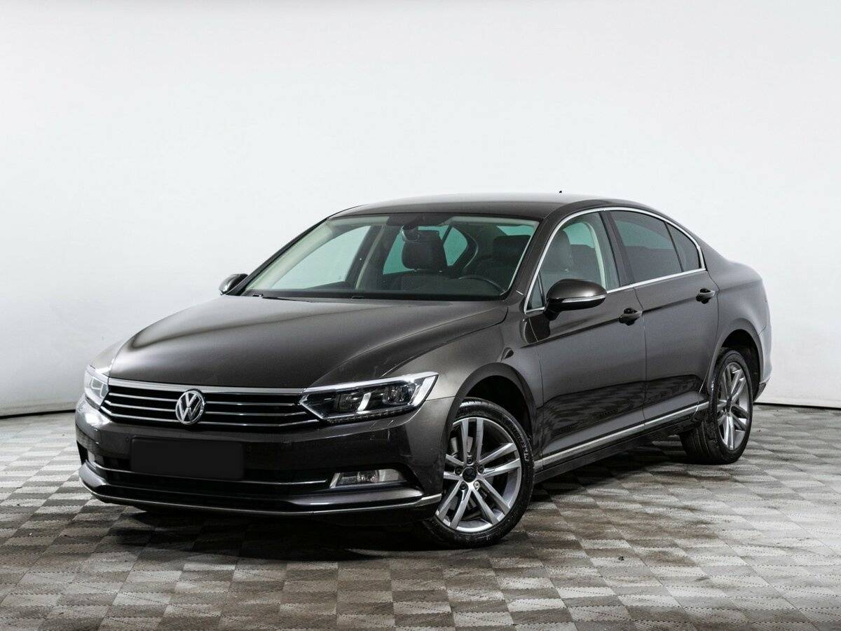 Volkswagen Passat б/у, 2017, Роботизированная. Фото: #0