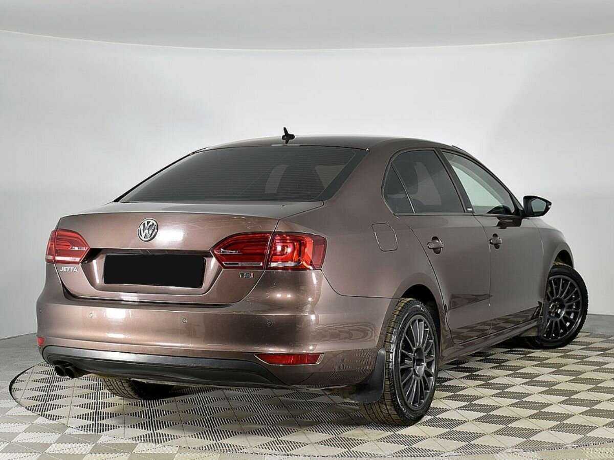 Volkswagen Jetta б/у, 2014, Механическая. Фото: #1