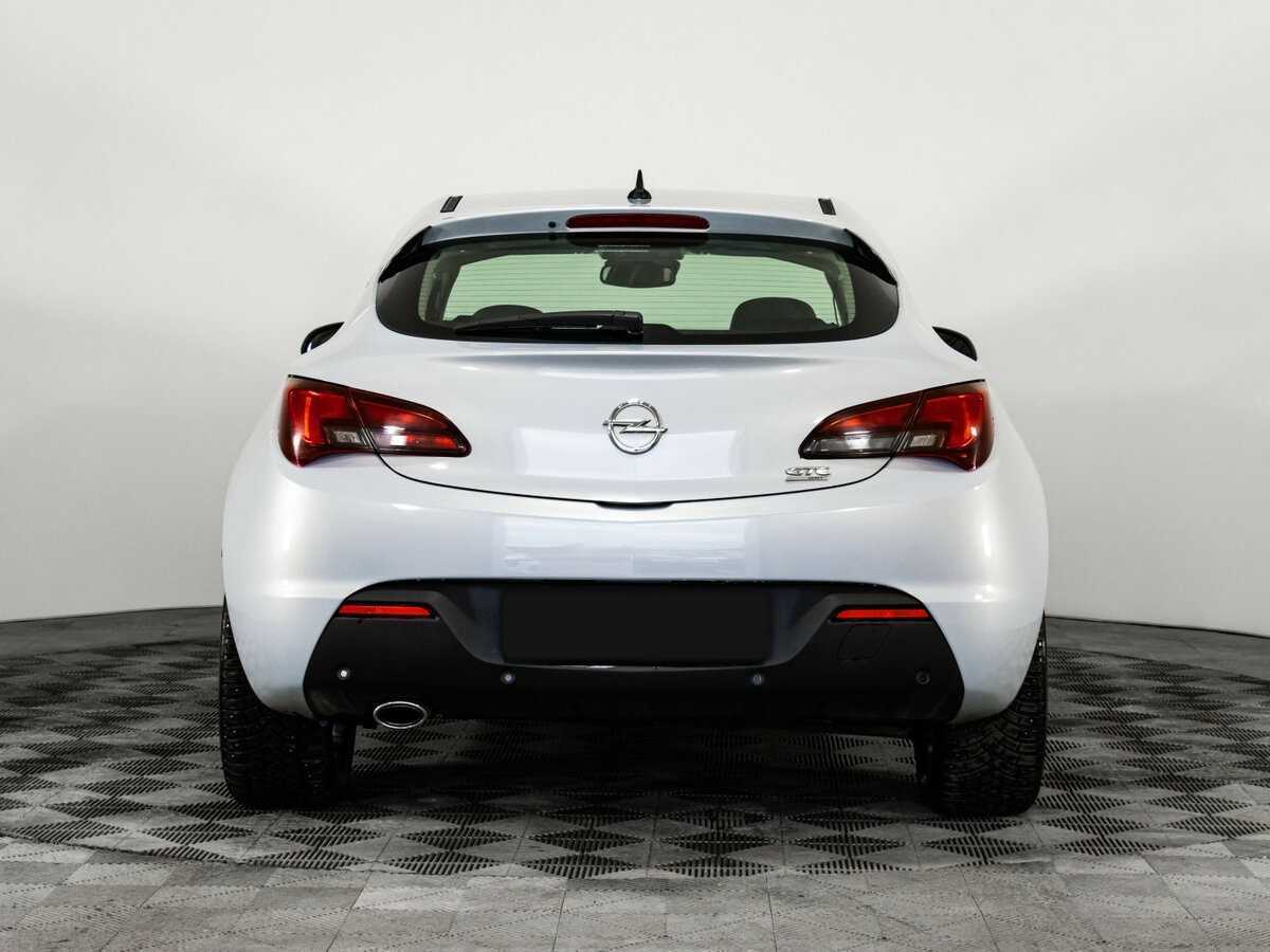 Opel Astra б/у, 2012, Механическая. Фото: #4