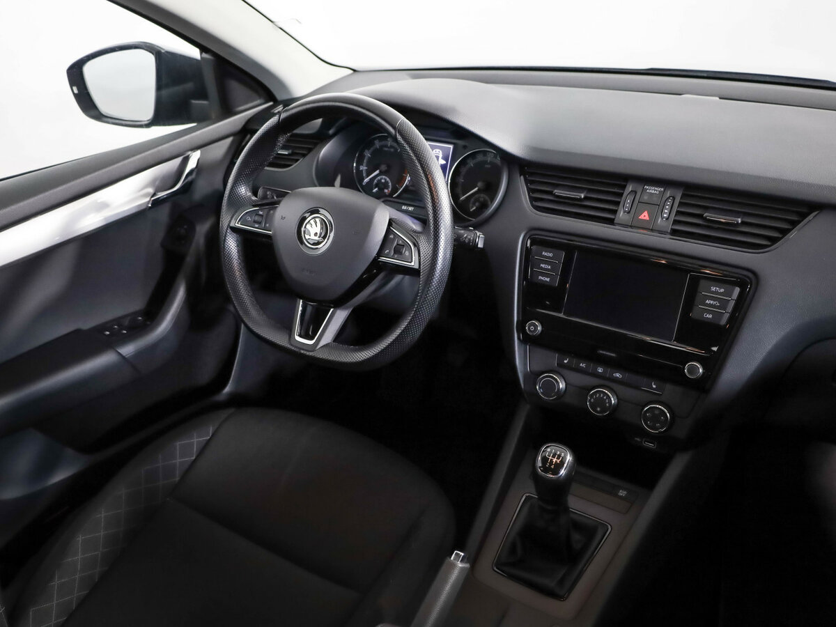 Skoda Octavia б/у, 2019, Механическая. Фото: #5
