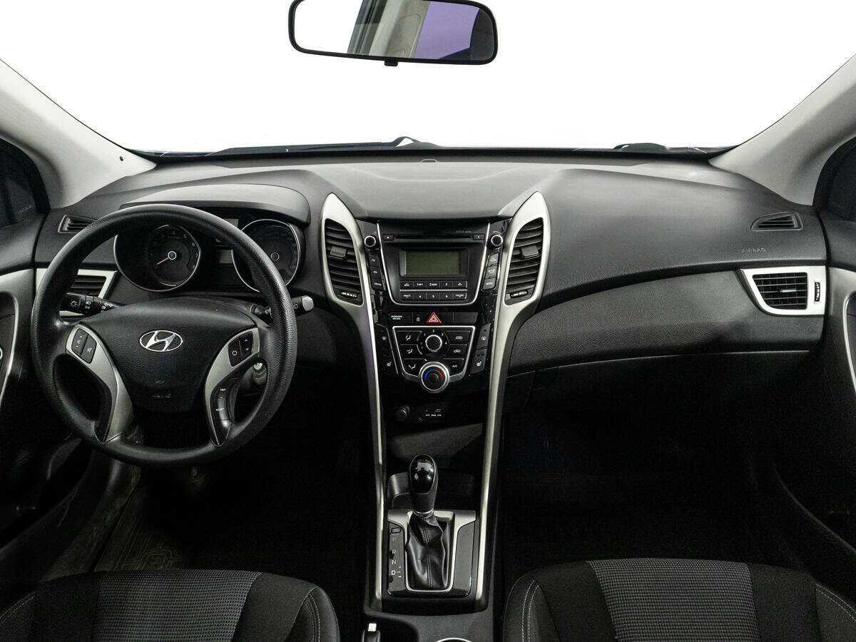 Hyundai i30 б/у, 2015, Автоматическая. Фото: #12