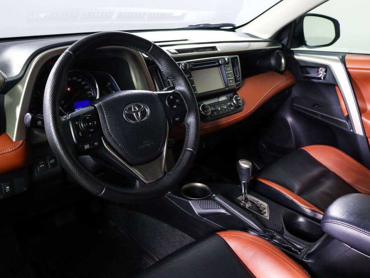 Toyota RAV4 б/у, 2013, Автоматическая. Фото: #11