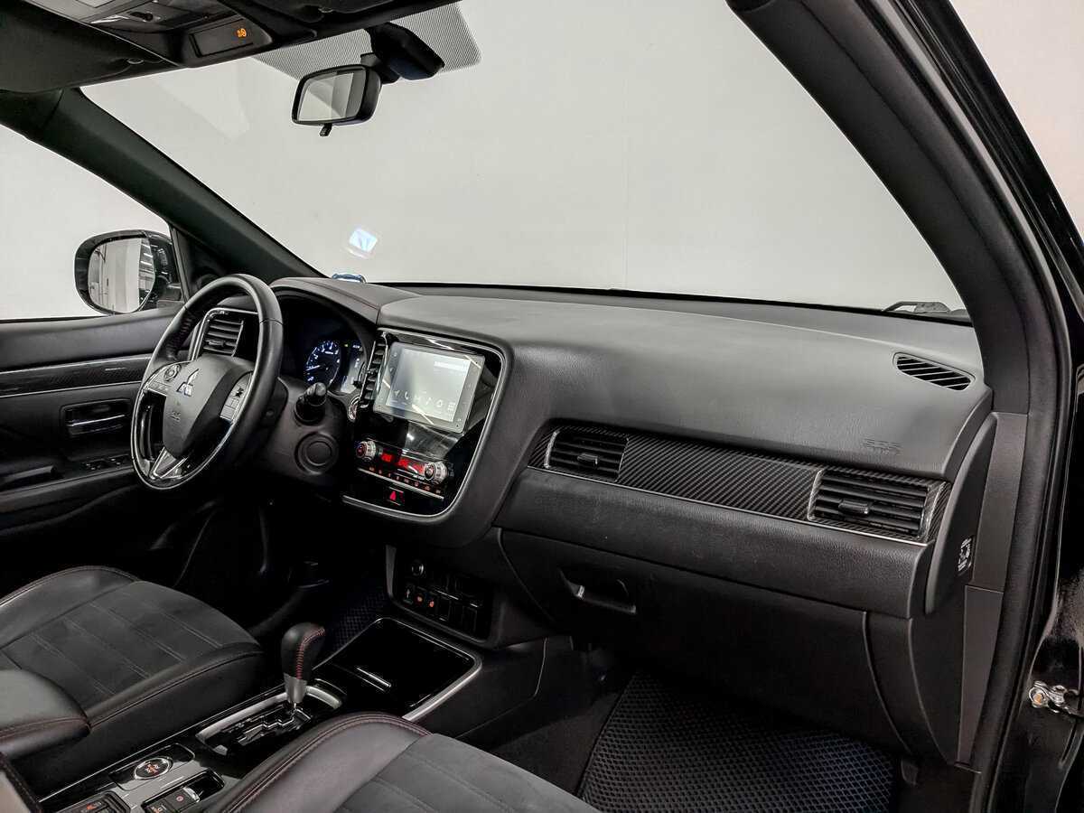 Mitsubishi Outlander б/у, 2021, Вариатор. Фото: #10