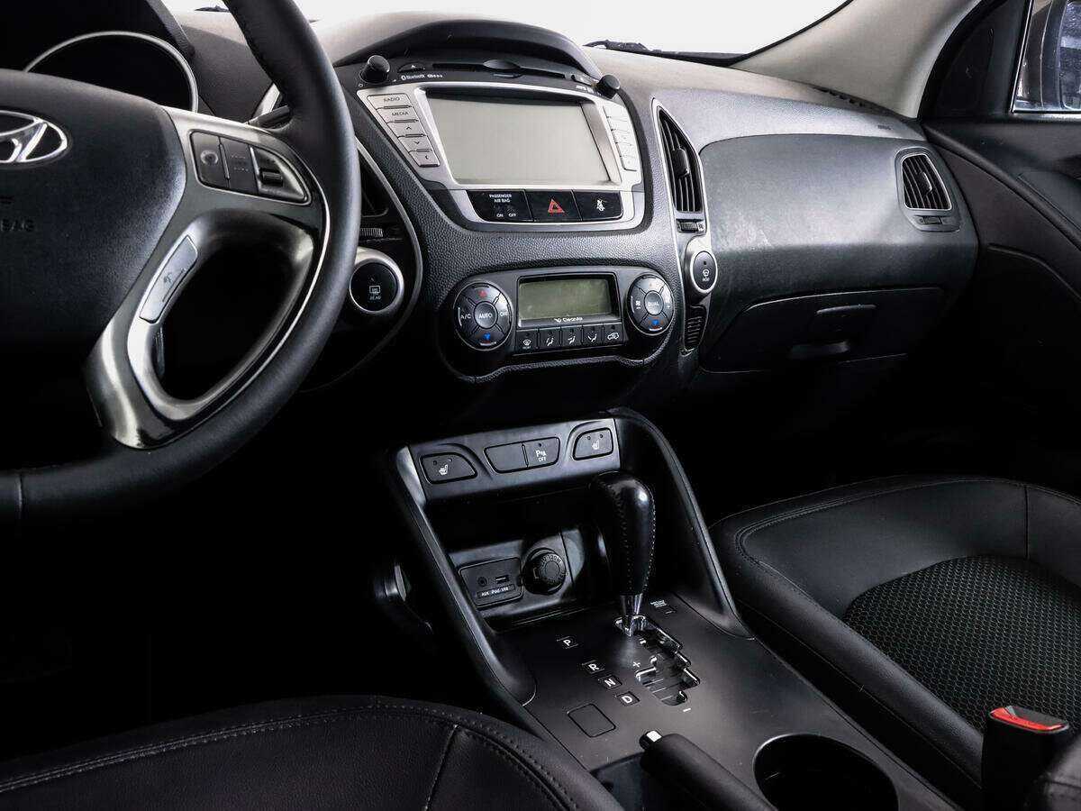 Hyundai ix35 б/у, 2012, Автоматическая. Фото: #8