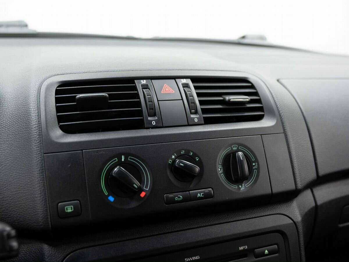 Skoda Fabia б/у, 2012, Механическая. Фото: #16