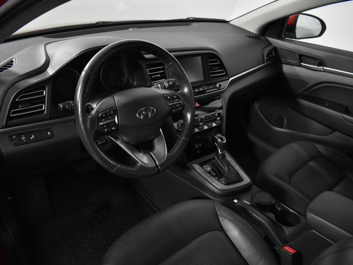 Hyundai Elantra б/у, 2019, Автоматическая. Фото: #6