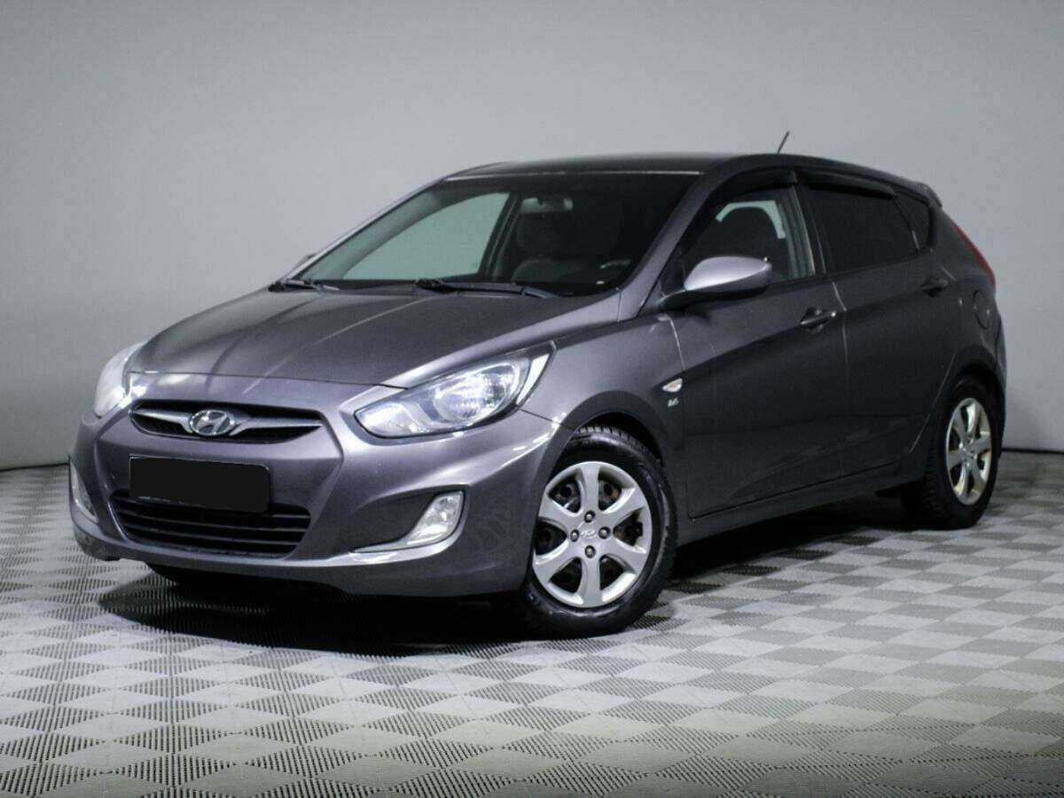 Hyundai Solaris б/у, 2012, Механическая. Посмотреть фото