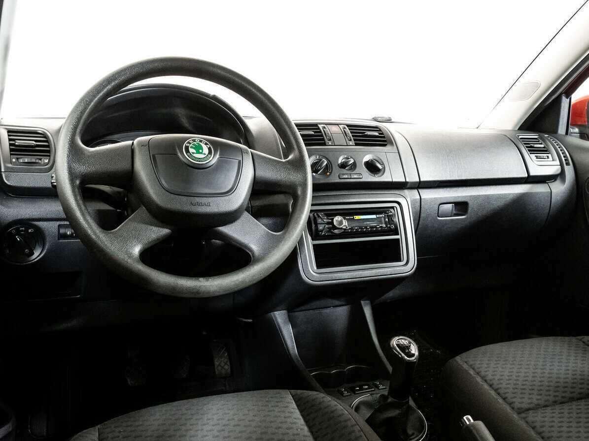 Skoda Fabia б/у, 2012, Механическая. Фото: #9