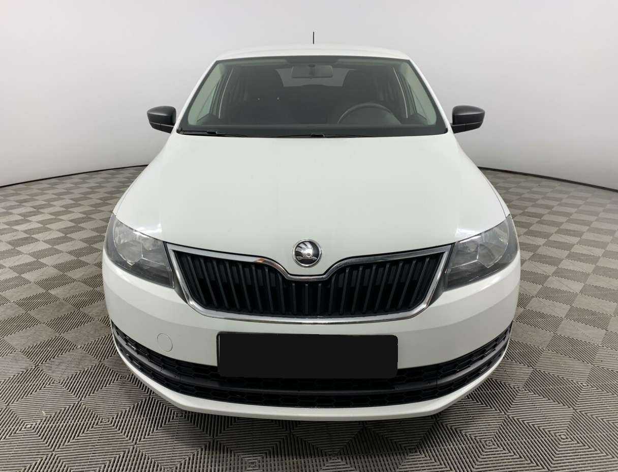Skoda Rapid б/у, 2017, Механическая. Фото: #1