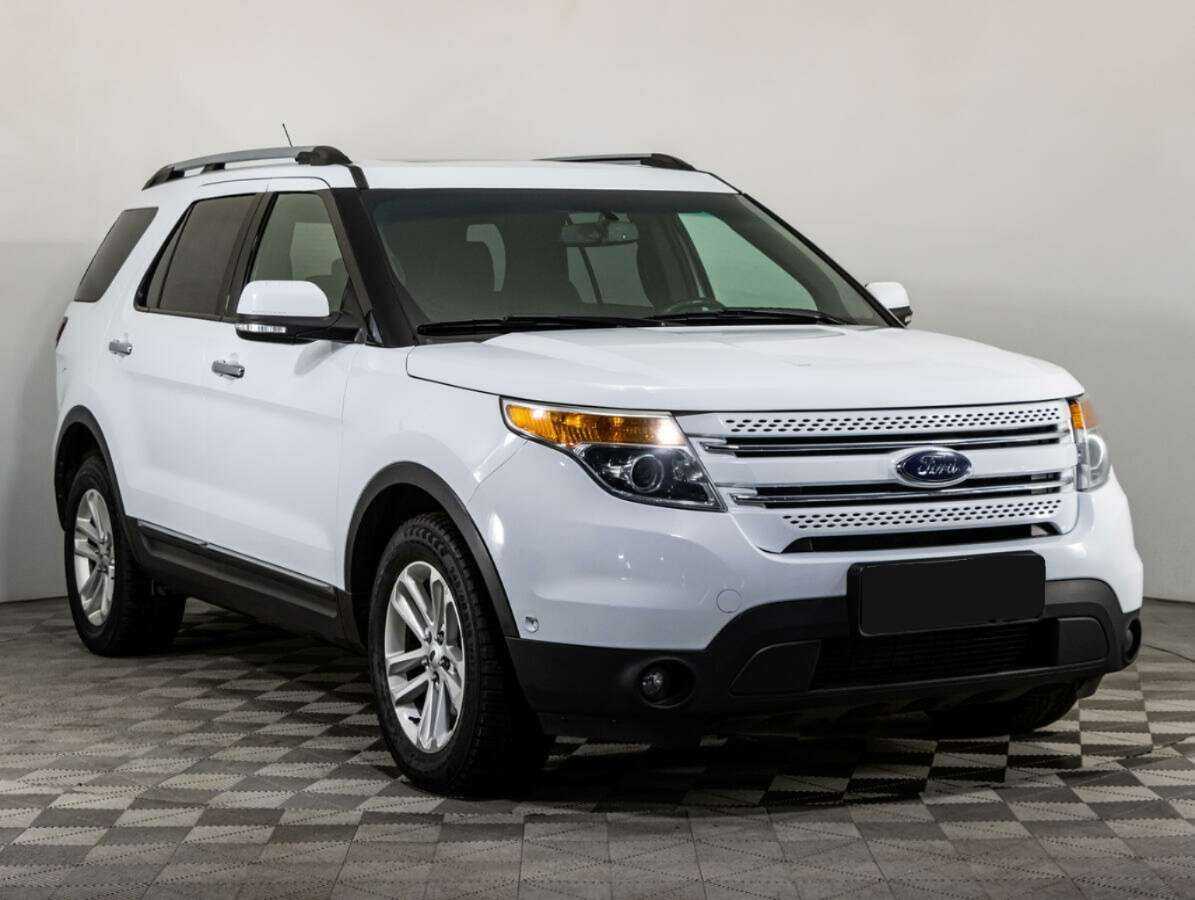 Ford Explorer б/у, 2014, Автоматическая. Фото: #2