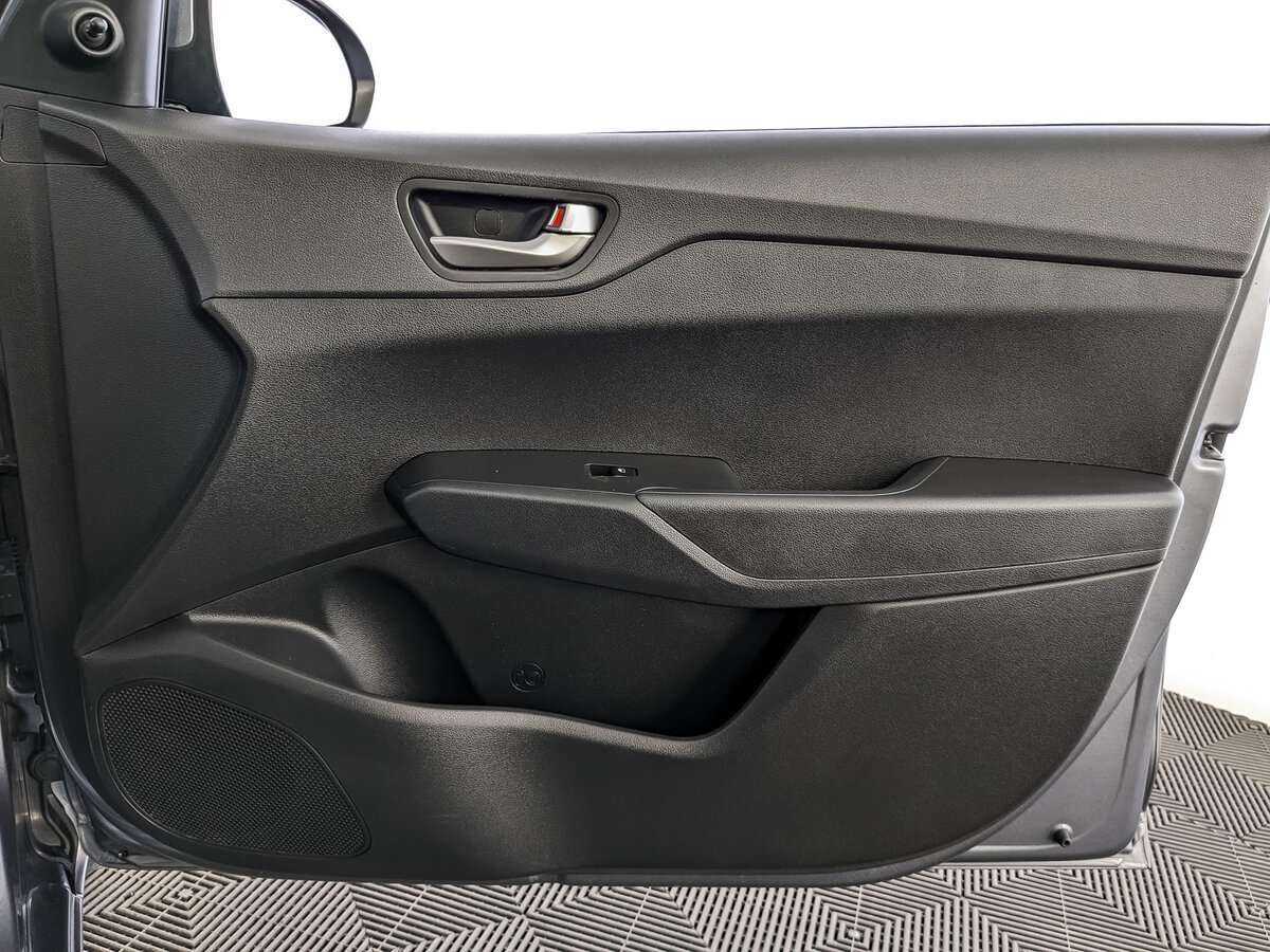 Hyundai Solaris б/у, 2019, Механическая. Фото: #19