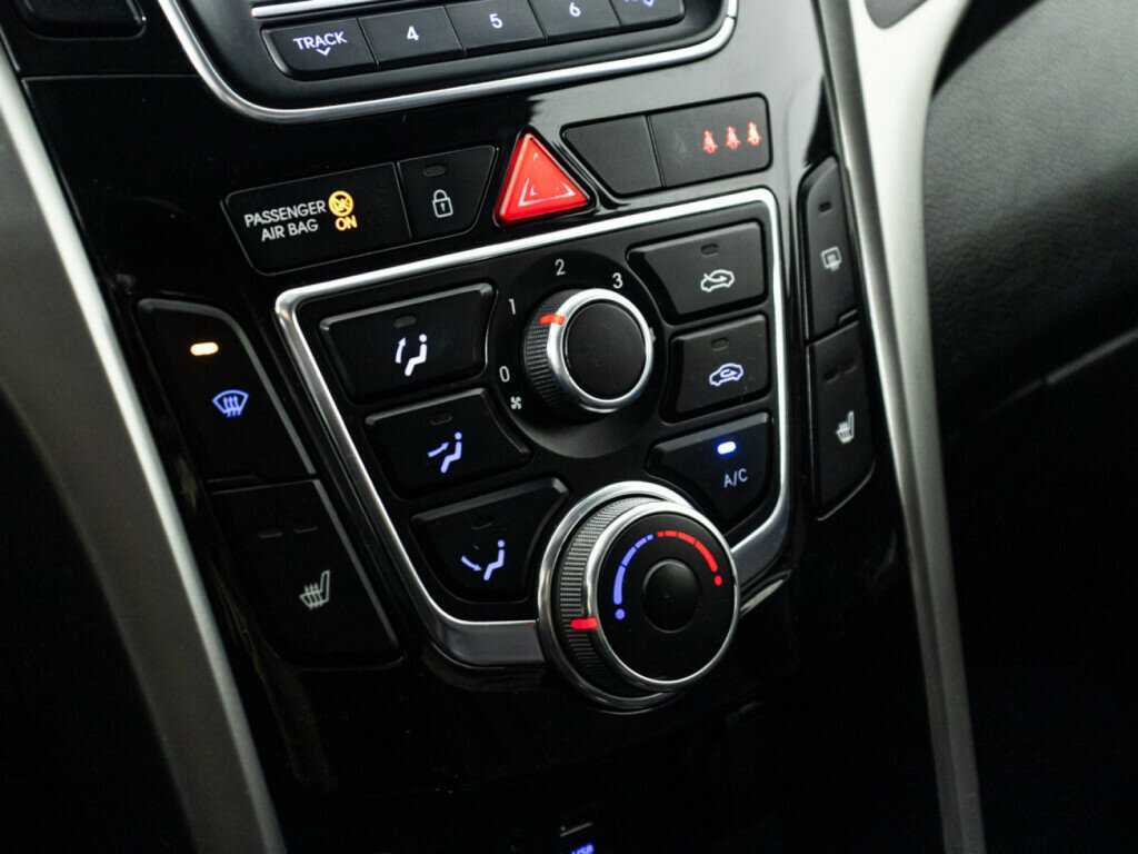 Hyundai i30 б/у, 2013, Механическая. Фото: #14