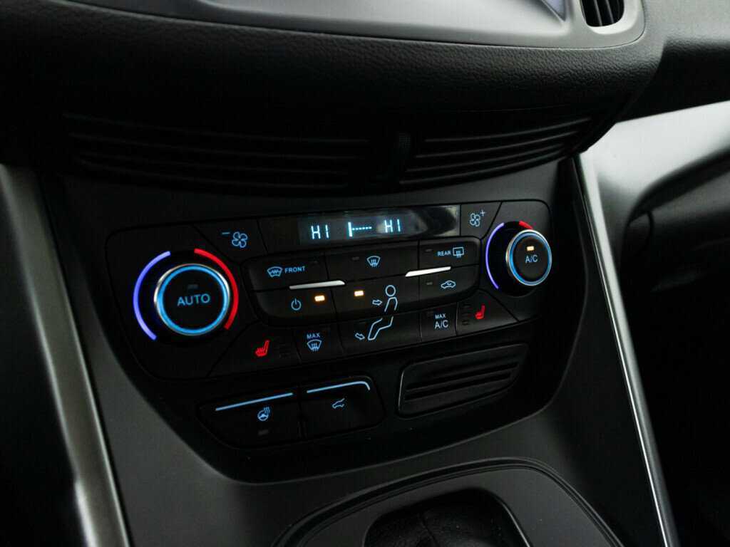 Ford Kuga б/у, 2019, Автоматическая. Фото: #17