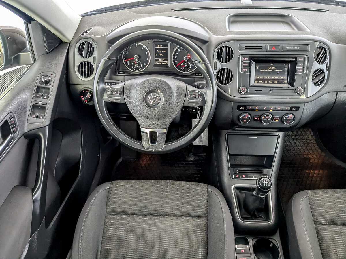 Volkswagen Tiguan б/у, 2016, Механическая. Фото: #24