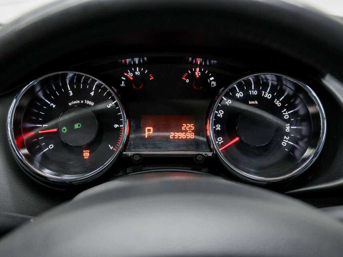 Peugeot 3008 б/у, 2014, Автоматическая. Фото: #20