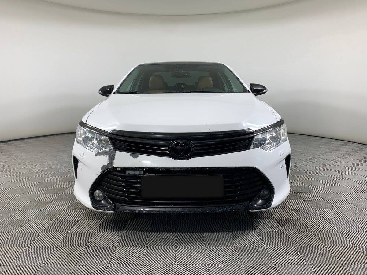 Toyota Camry б/у, 2017, Автоматическая. Фото: #1