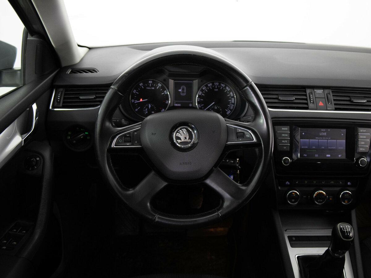 Skoda Octavia б/у, 2013, Механическая. Фото: #7