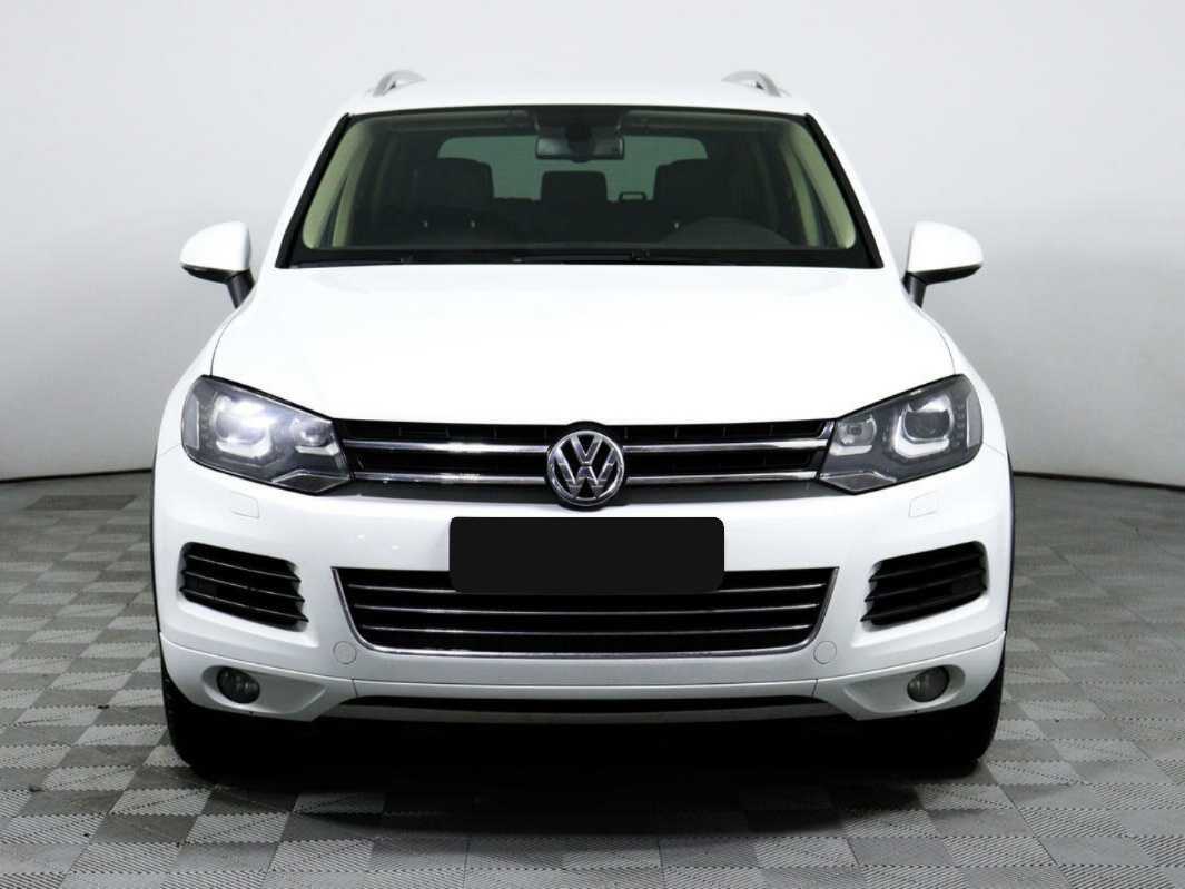 Volkswagen Touareg б/у, 2012, Автоматическая. Фото: #1