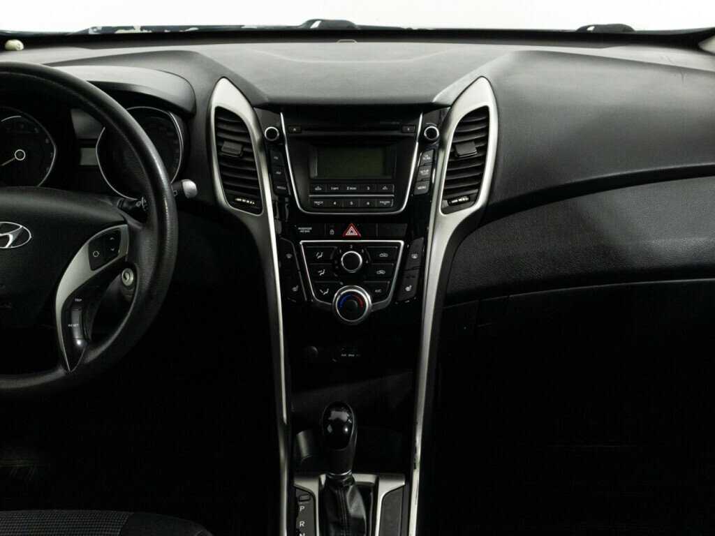 Hyundai i30 б/у, 2014, Автоматическая. Фото: #13