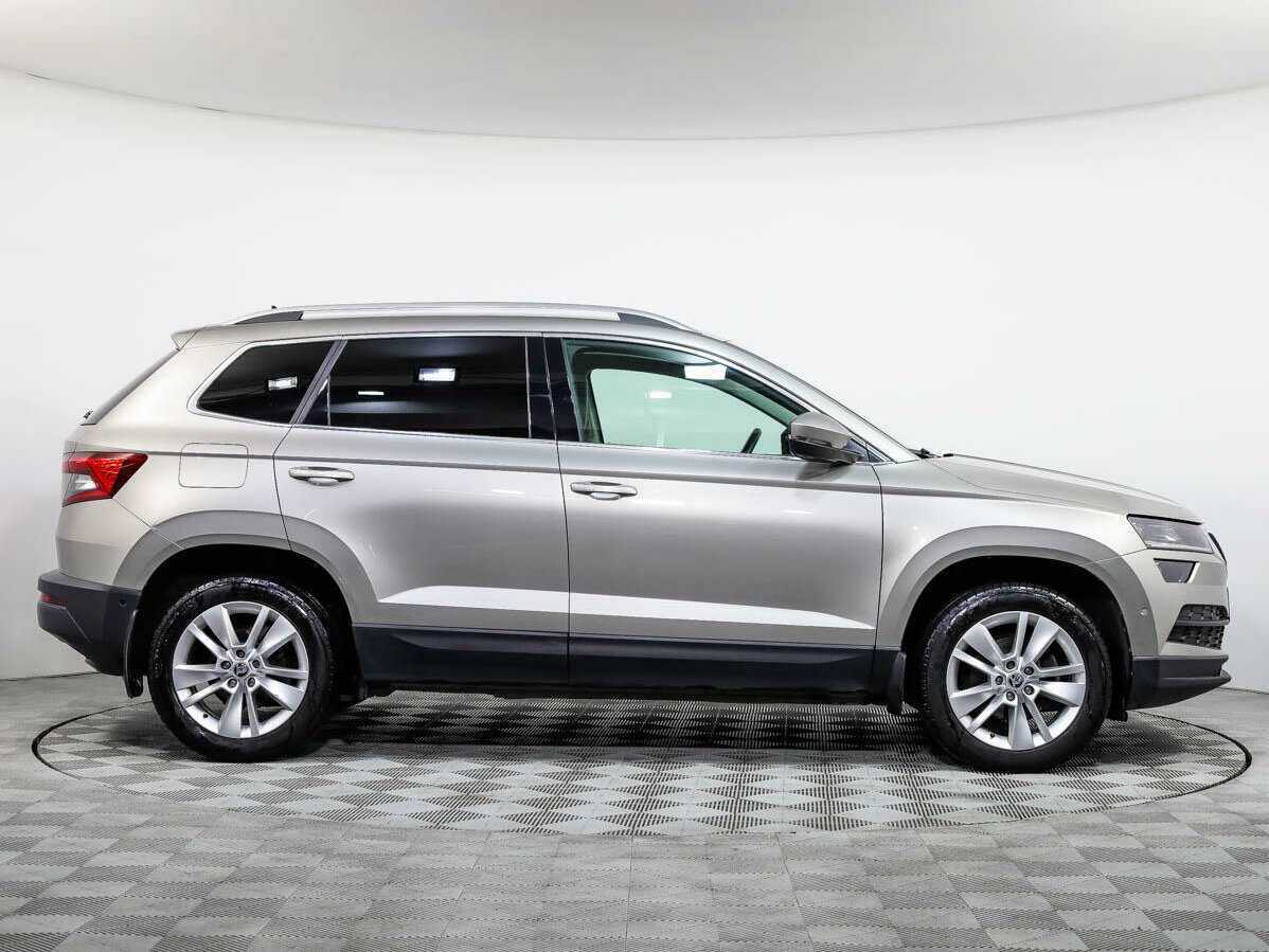 Skoda Karoq б/у, 2021, Автоматическая. Фото: #2