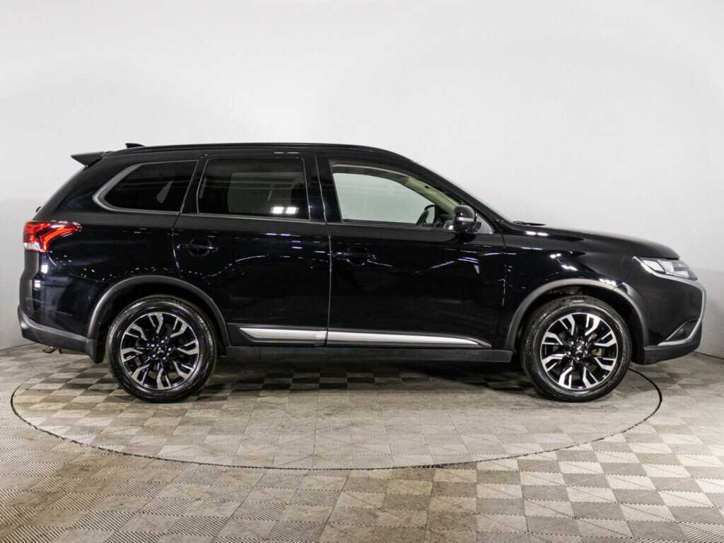 Mitsubishi Outlander б/у, 2021, Вариатор. Фото: #3