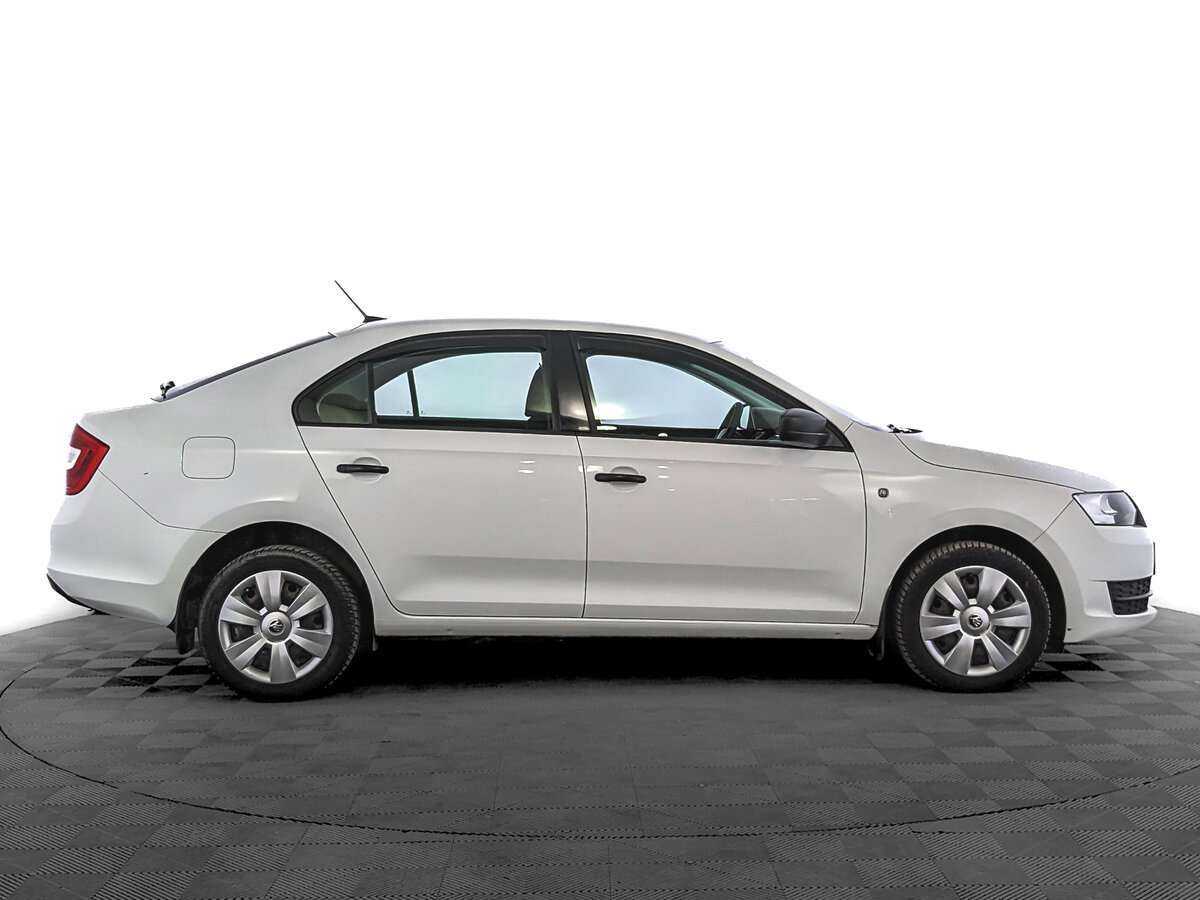 Skoda Rapid б/у, 2017, Автоматическая. Фото: #3