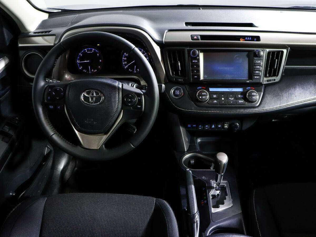 Toyota RAV4 б/у, 2017, Автоматическая. Фото: #9