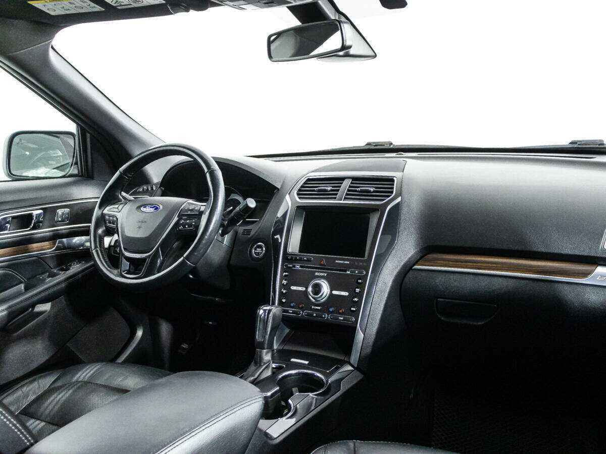 Ford Explorer б/у, 2017, Автоматическая. Фото: #8