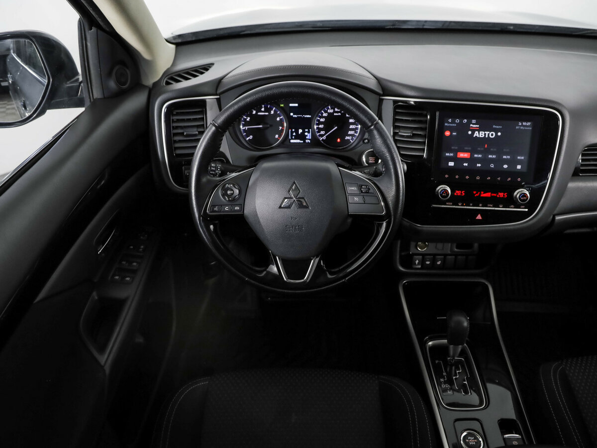 Mitsubishi Outlander б/у, 2021, Вариатор. Фото: #10