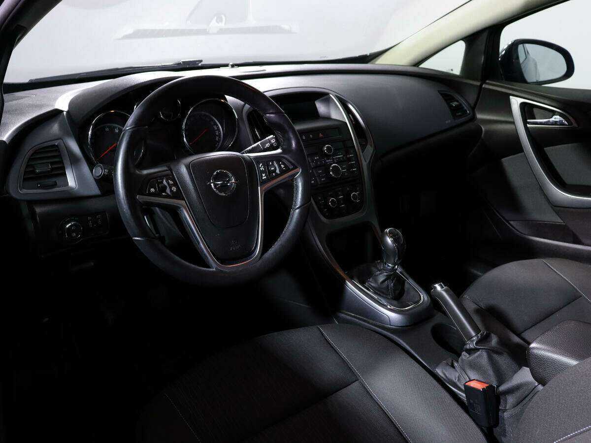Opel Astra б/у, 2014, Механическая. Фото: #13