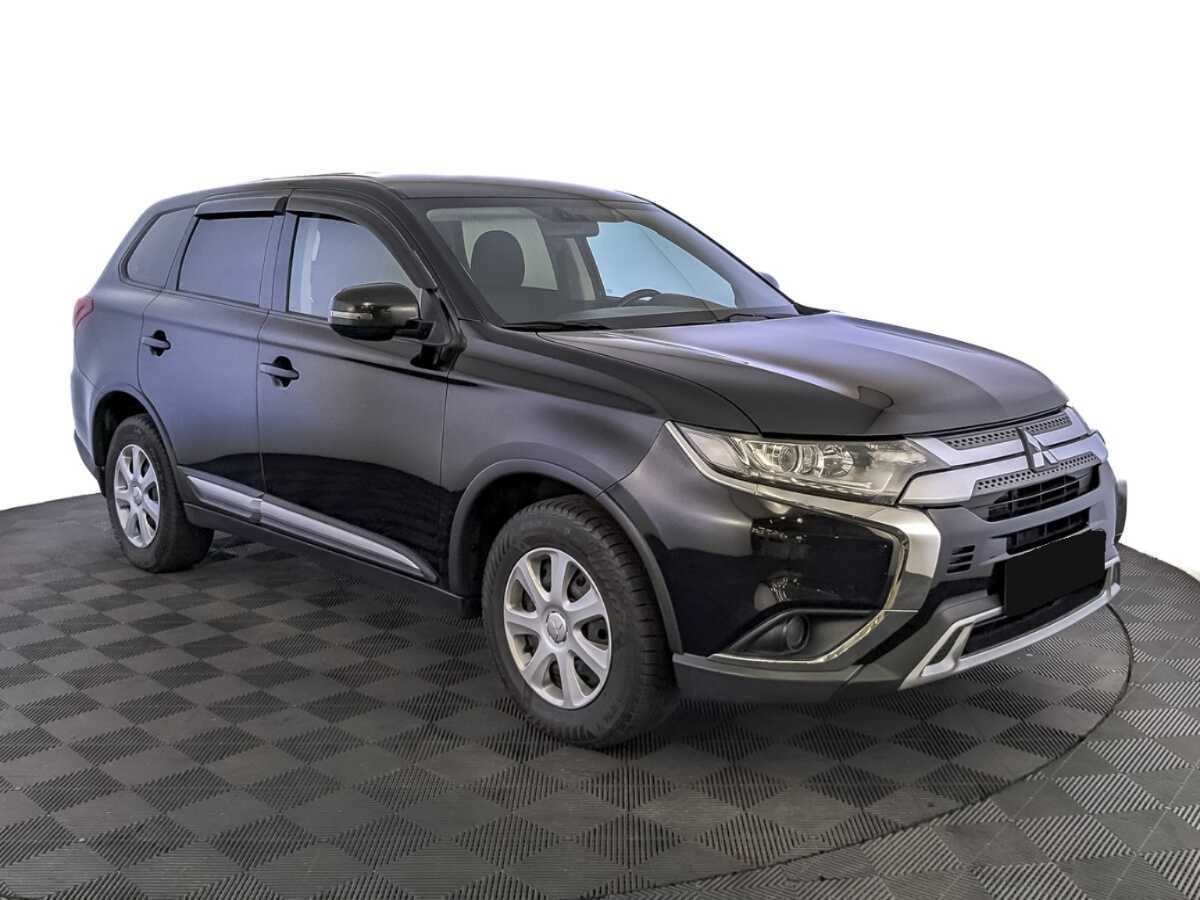 Mitsubishi Outlander б/у, 2018, Вариатор. Фото: #2