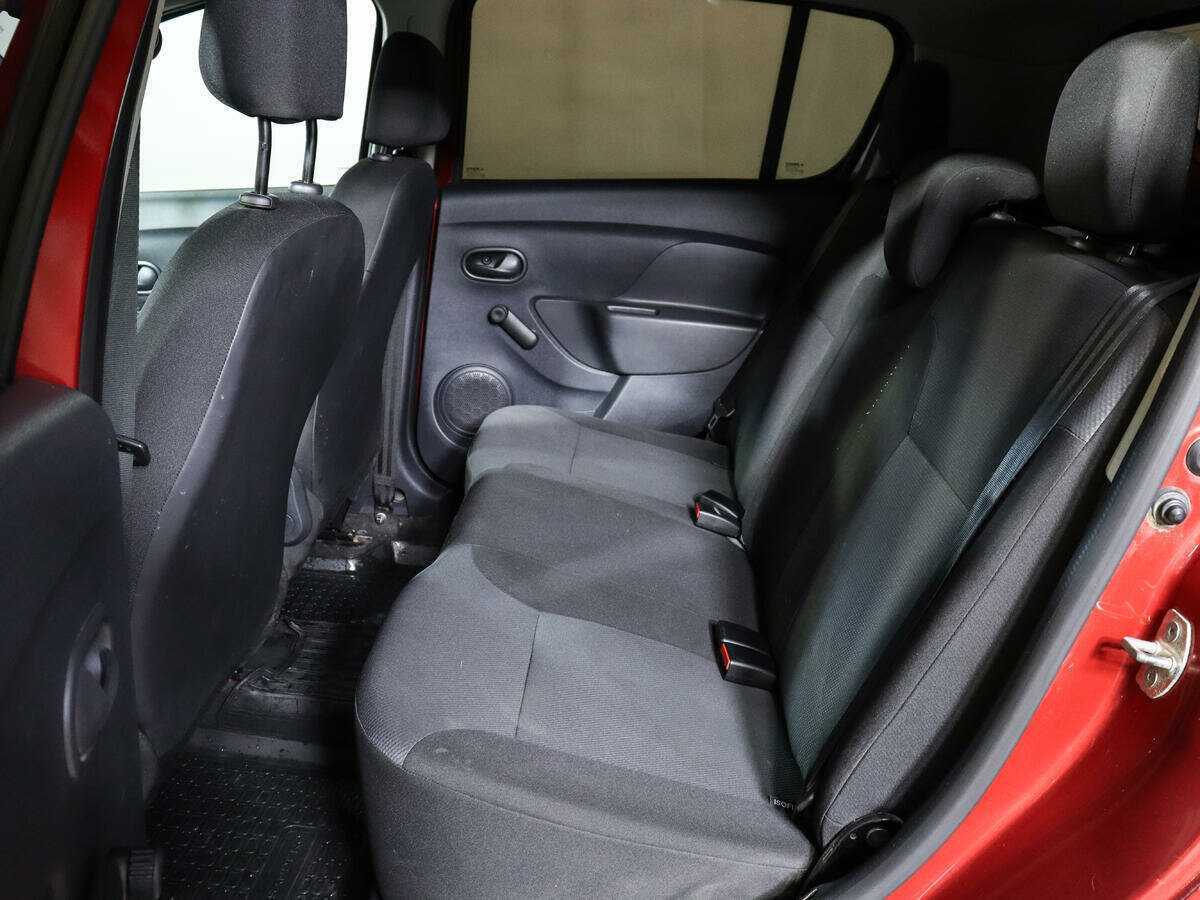 Renault Sandero б/у, 2015, Механическая. Фото: #8