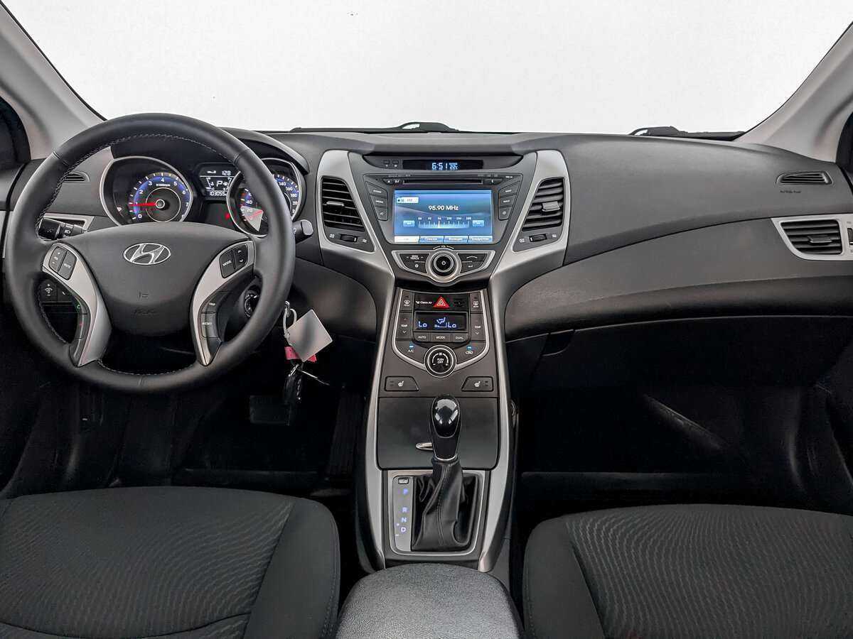 Hyundai Elantra б/у, 2014, Автоматическая. Фото: #11