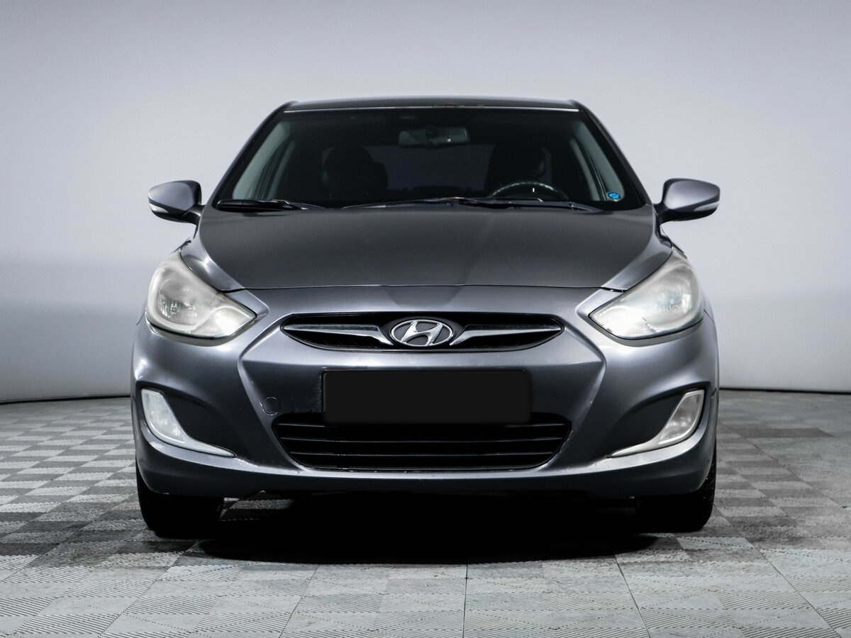 Hyundai Solaris б/у, 2012, Автоматическая. Фото: #1