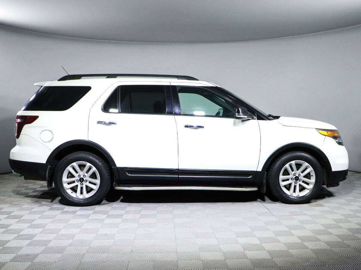 Ford Explorer б/у, 2014, Автоматическая. Фото: #3