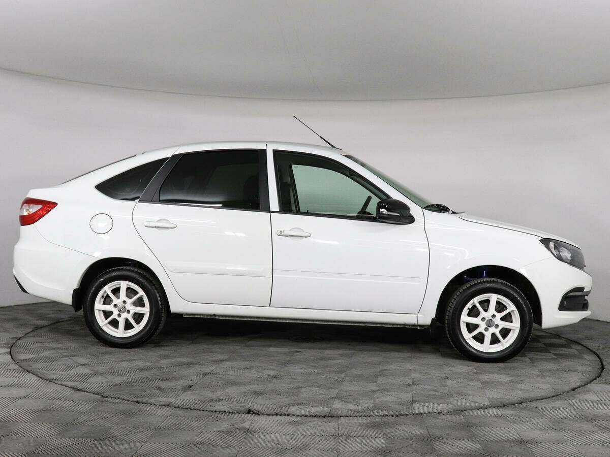 Lada (ВАЗ) Granta б/у, 2020, Механическая. Фото: #3