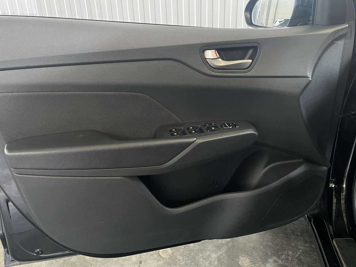 Hyundai Solaris б/у, 2019, Механическая. Фото: #20