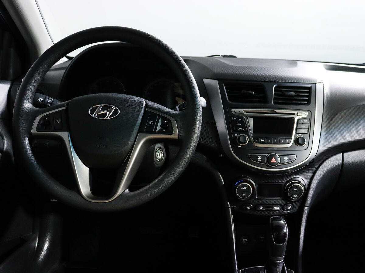 Hyundai Solaris б/у, 2016, Автоматическая. Фото: #9