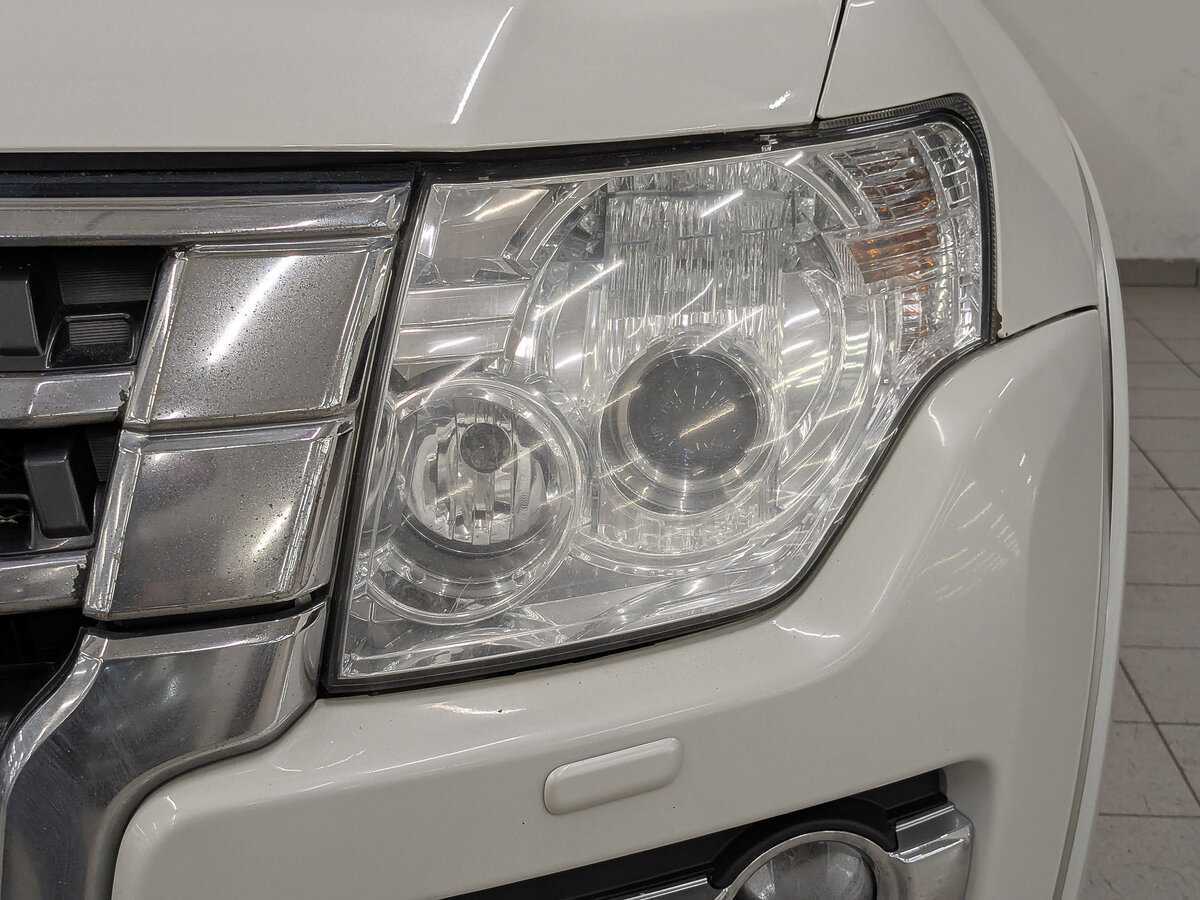 Mitsubishi Pajero б/у, 2015, Автоматическая. Фото: #10