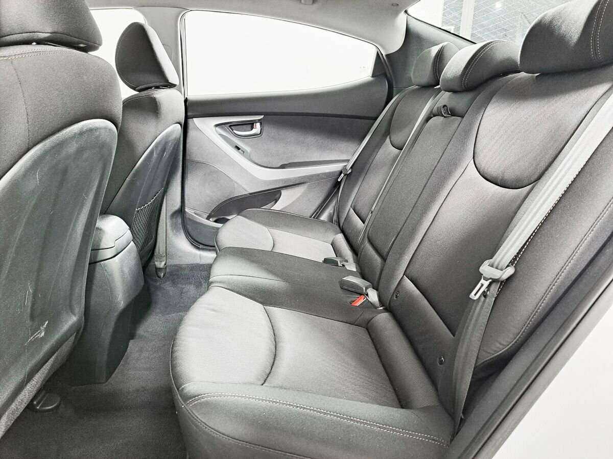 Hyundai Elantra б/у, 2015, Автоматическая. Фото: #9