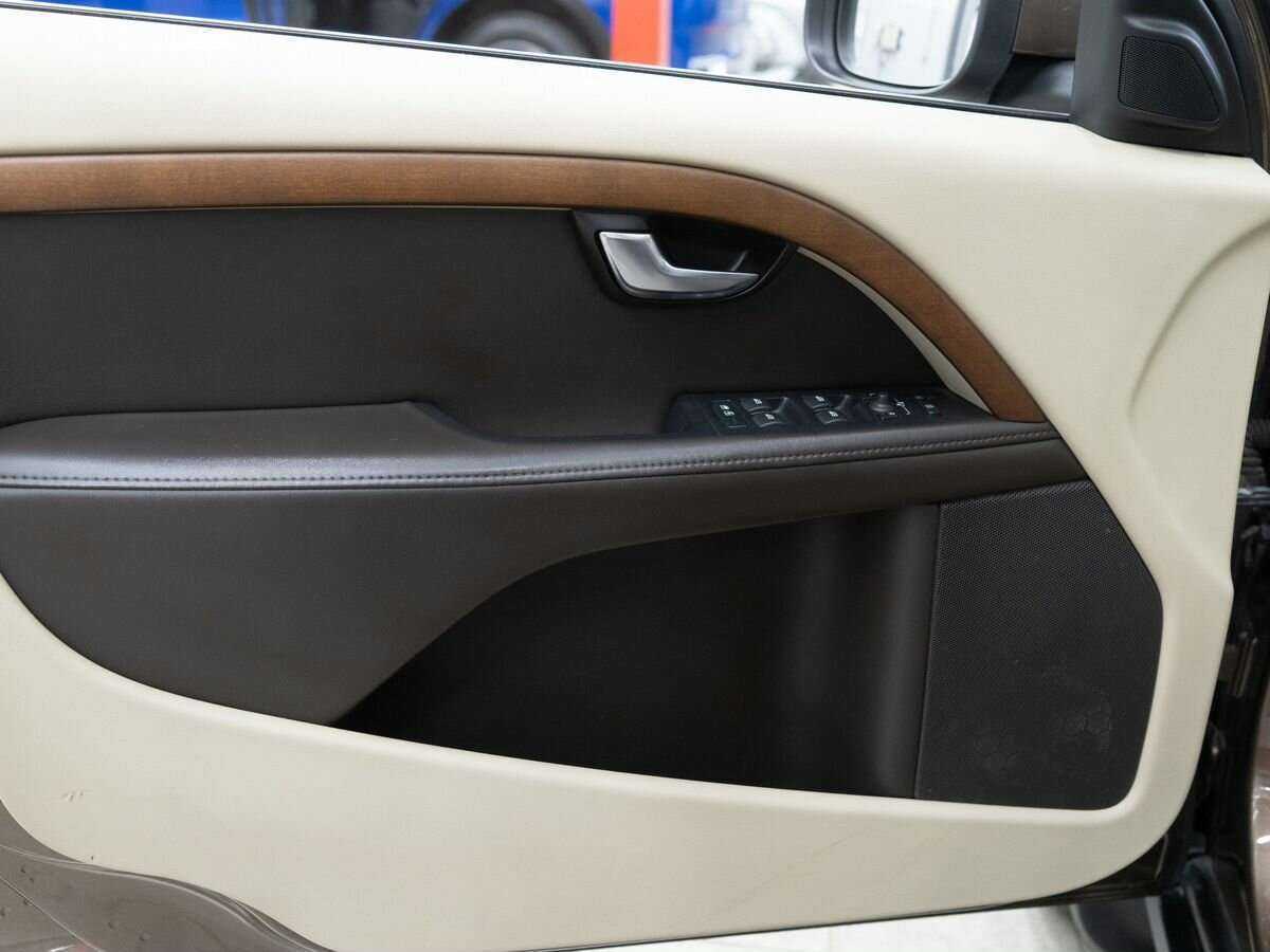 Volvo XC70 б/у, 2012, Автоматическая. Фото: #14
