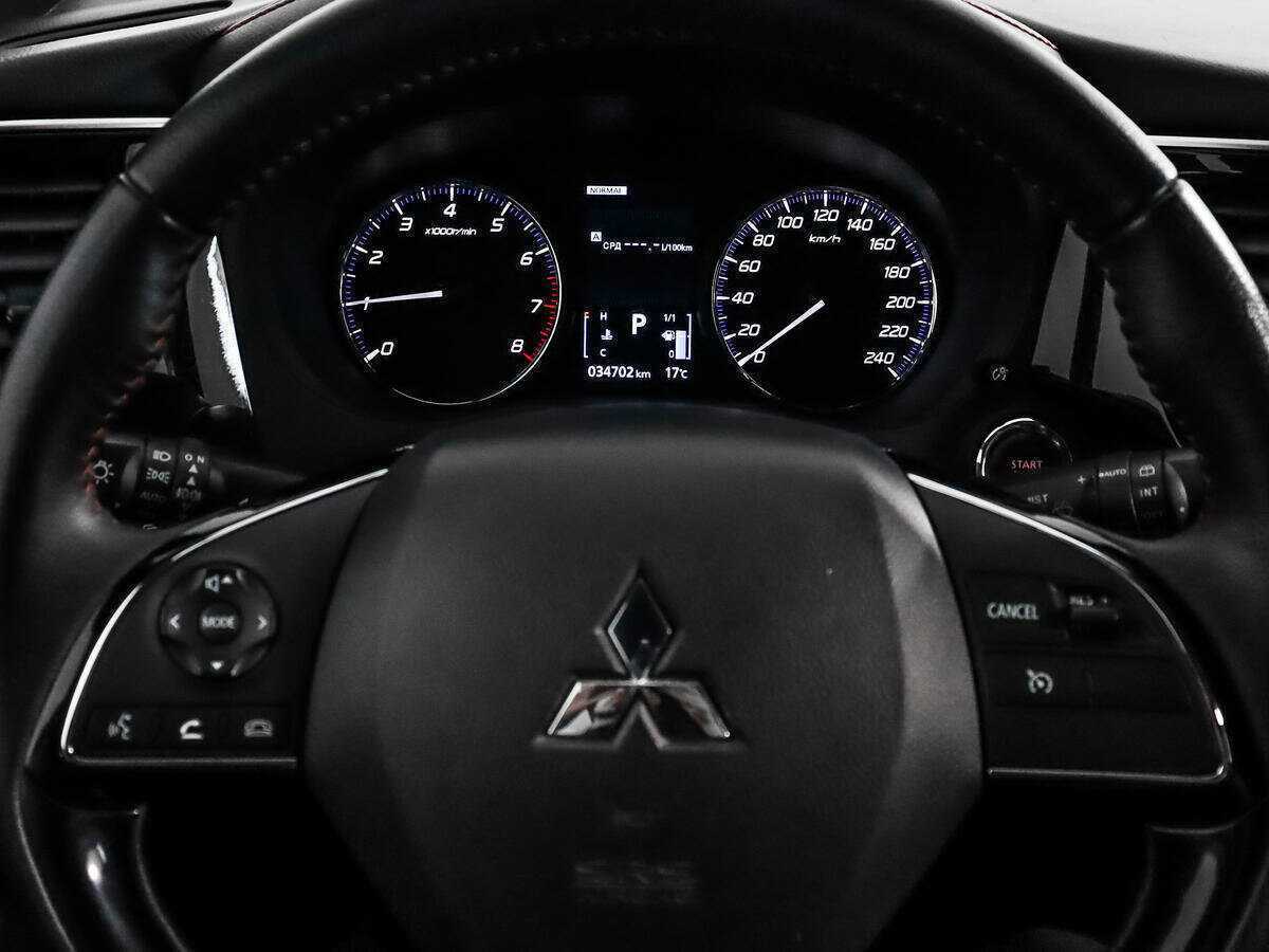 Mitsubishi Outlander б/у, 2021, Вариатор. Фото: #17