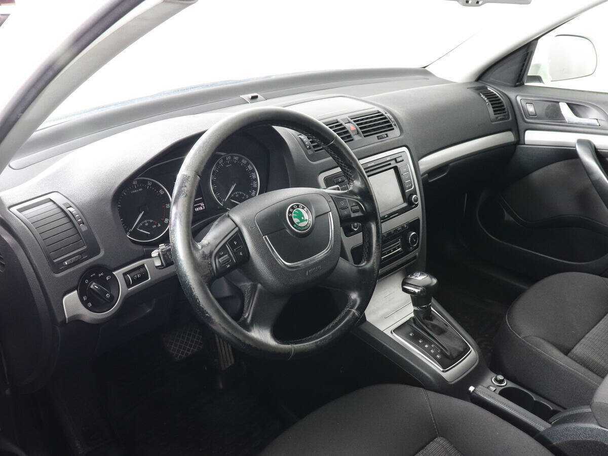 Skoda Octavia б/у, 2012, Автоматическая. Фото: #8