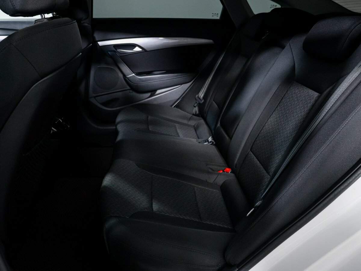 Hyundai i40 б/у, 2013, Автоматическая. Фото: #9