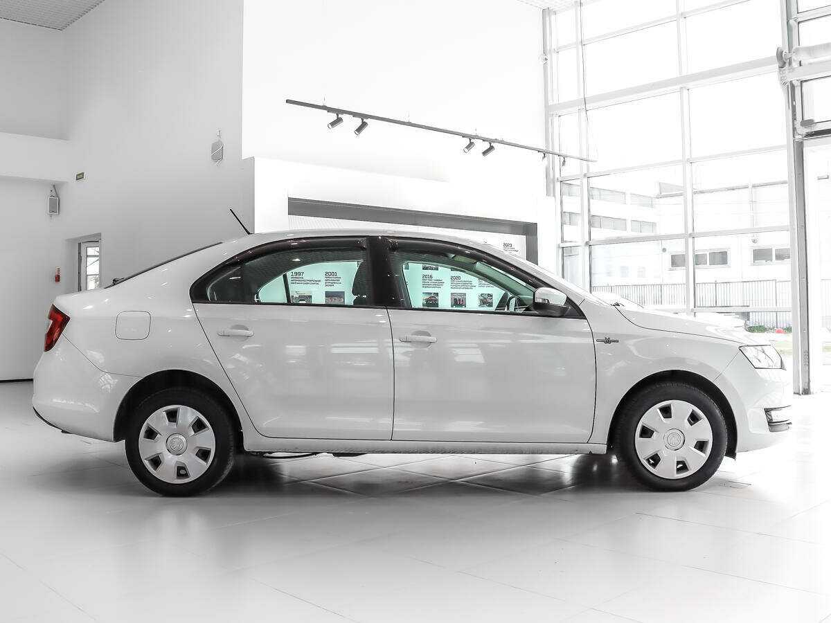 Skoda Rapid б/у, 2019, Автоматическая. Фото: #3