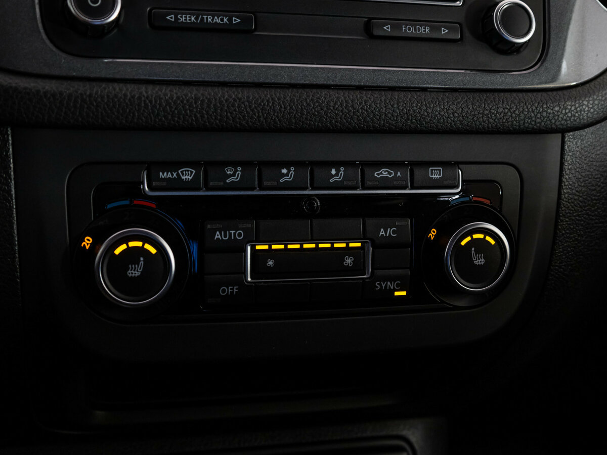 Volkswagen Tiguan б/у, 2012, Механическая. Фото: #10