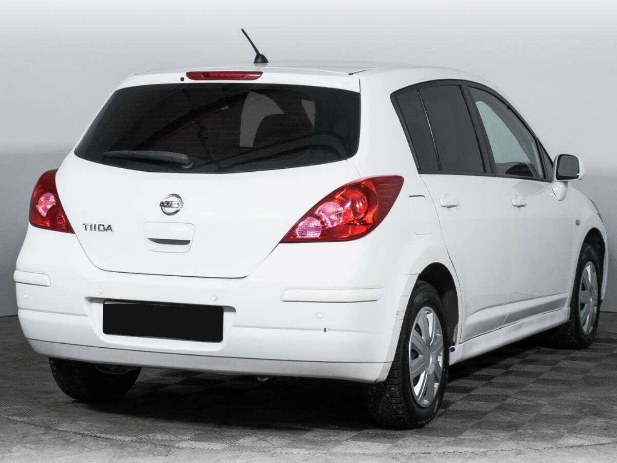Nissan Tiida б/у, 2013, Механическая. Фото: #4
