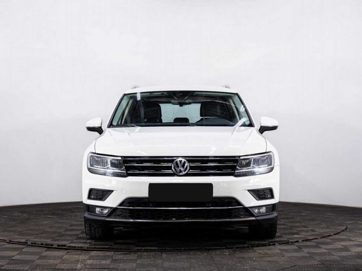 Volkswagen Tiguan б/у, 2018, Роботизированная. Фото: #2