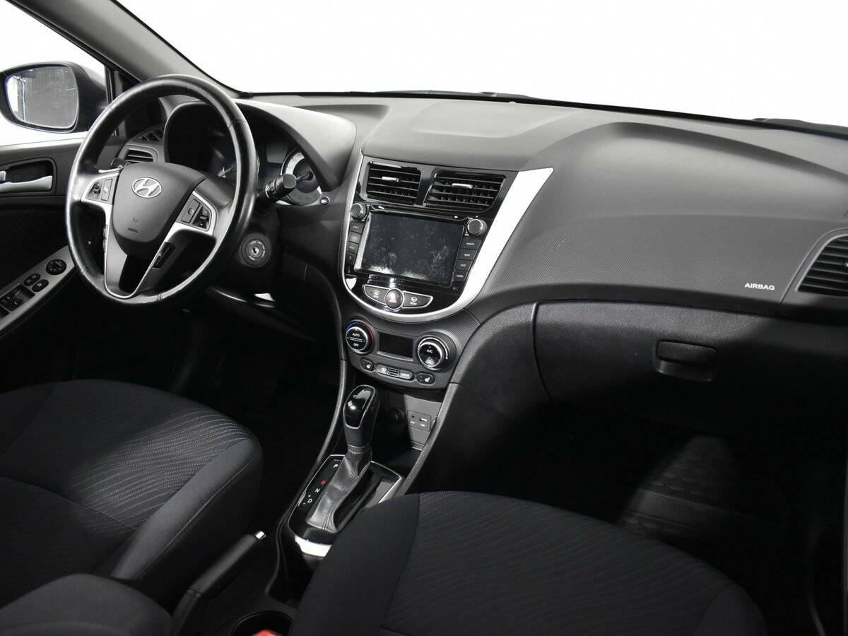 Hyundai Solaris б/у, 2016, Автоматическая. Фото: #9